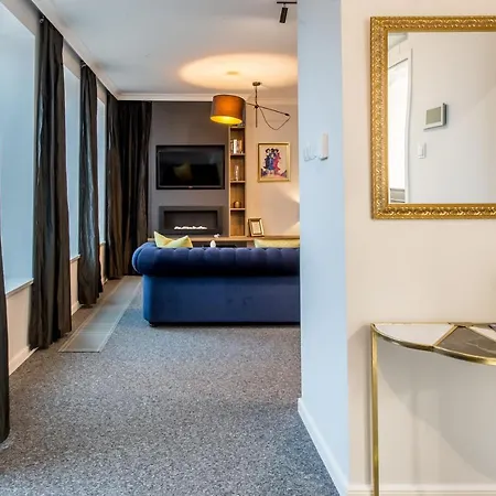 Space Apartment
